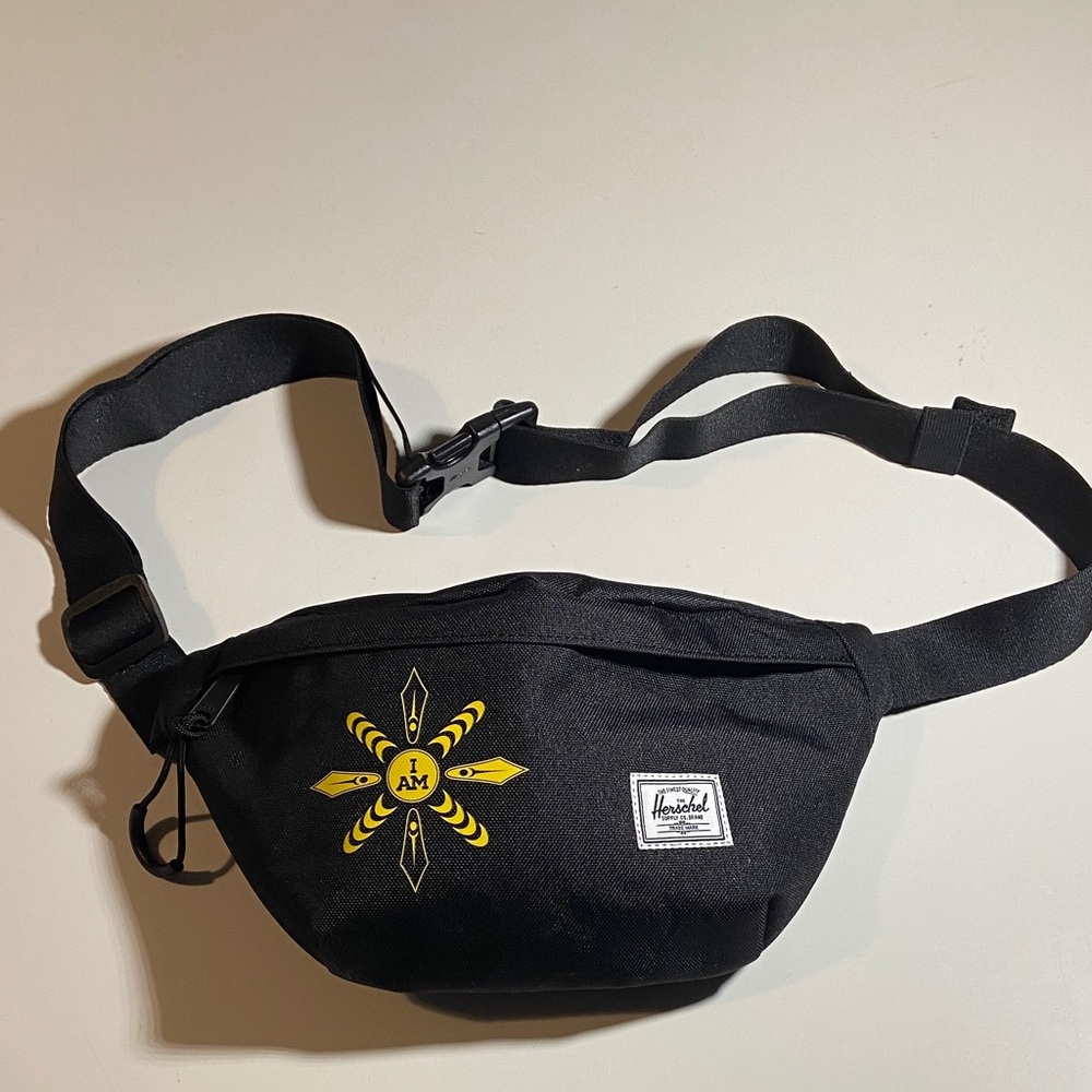 Herschel Invictus Winter Games Belt Bag NWOT